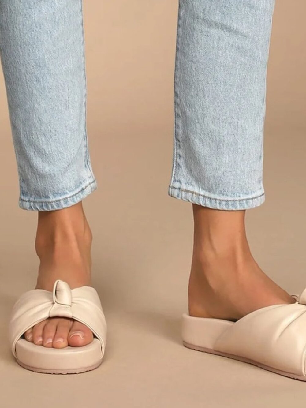 Seychelles Set The Tone Sandal Women's 9 Cream Leather Knotted Vamp Slide